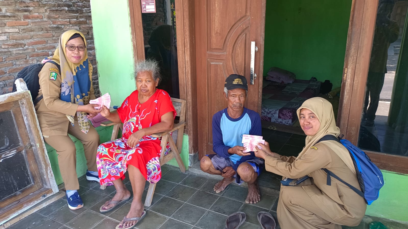 PEMDES MANTREN SALURKAN BLT DD SECARA DOOR TO DOOR