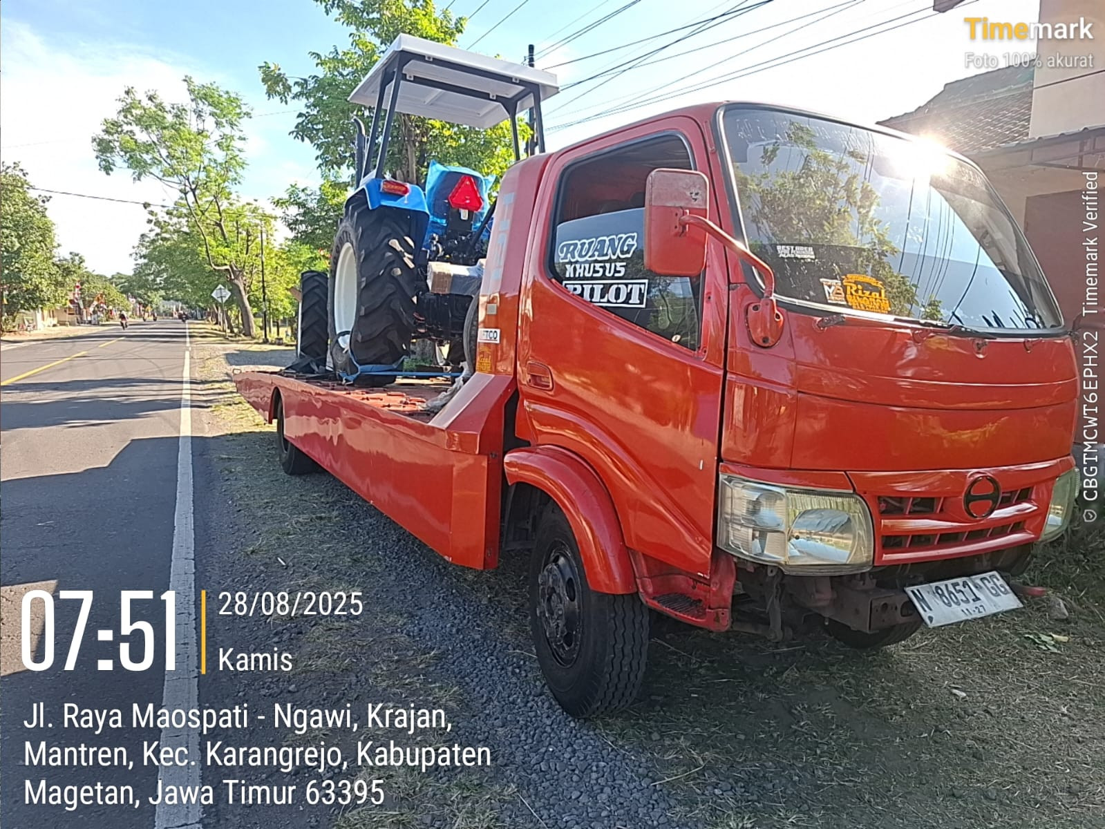 JALAN SEHAT MEMPERINGATI HUT RI KE 80 DAN LAUNCHING TRAKTOR 